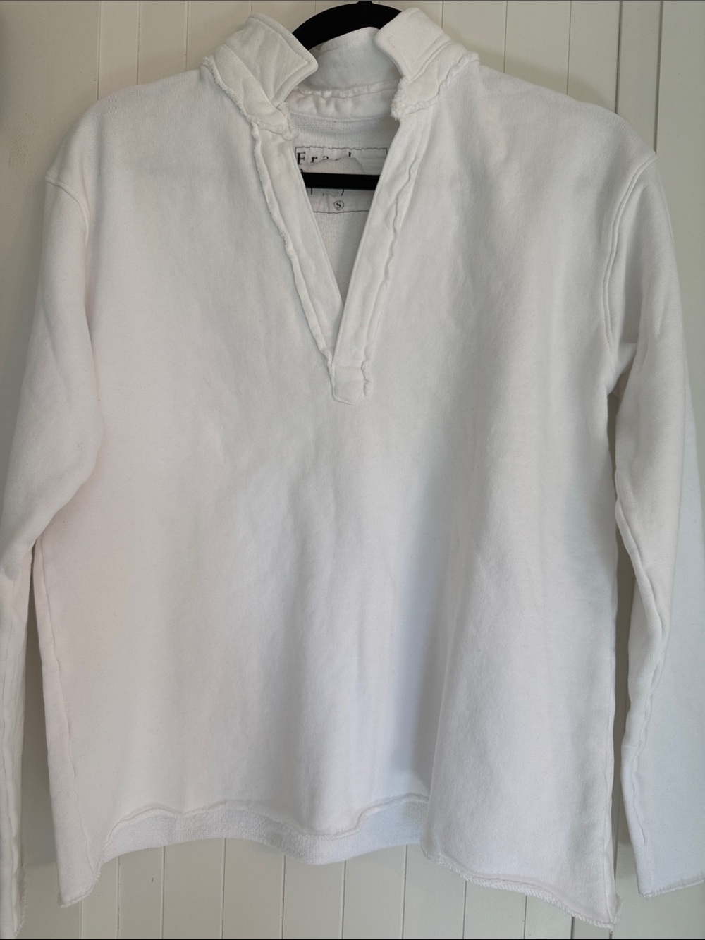 Frank & Eileen White V-Neck Pullover Sweatshirt Patrick